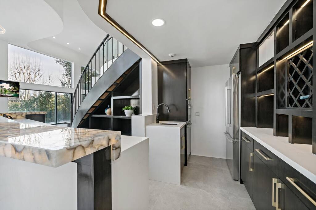 Luxury Yacht Mansion In Bel Air Villa Los Angeles