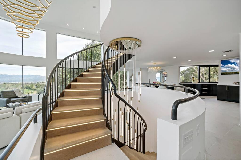 Villa Luxury Yacht Mansion In Bel Air Los Angeles